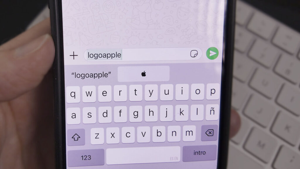 How to type the Apple logo with the bitten apple on your iPhone or iPad